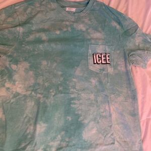 medium tailgate icee tee